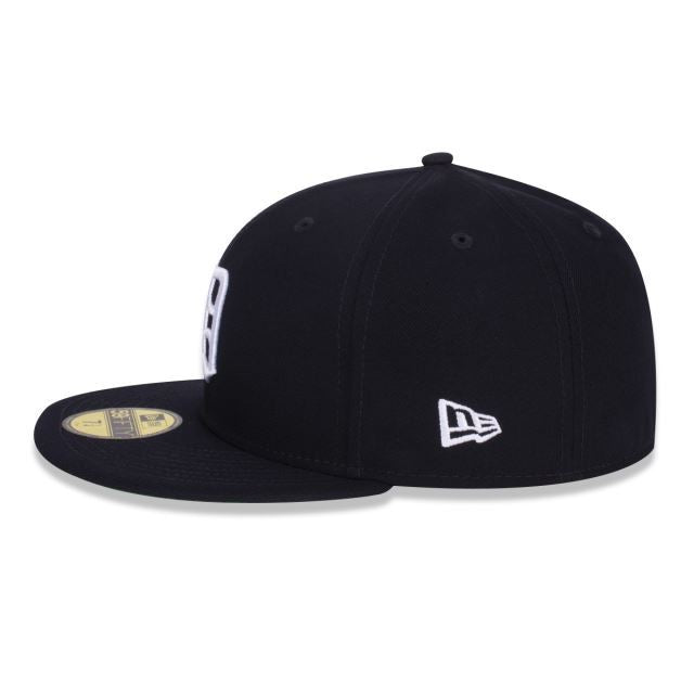 D - Preto
